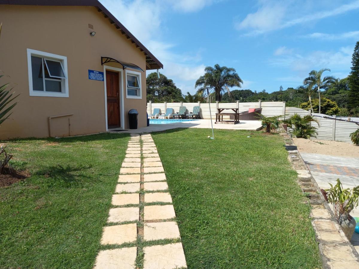 Poolside Guest House Port Shepstone Exteriér fotografie