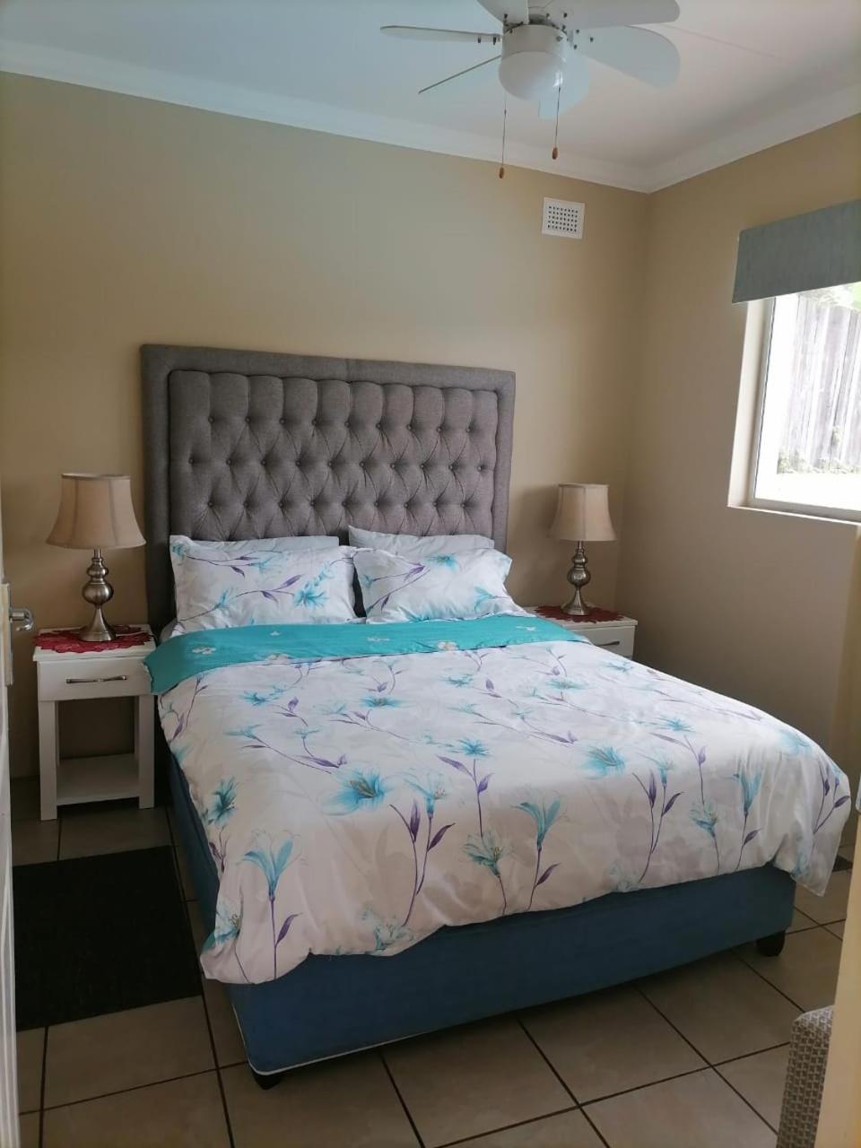 Poolside Guest House Port Shepstone Pokoj fotografie